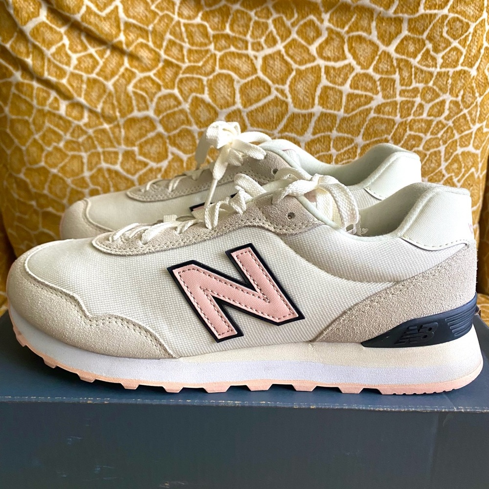 New Balance Women’s Size 7.5